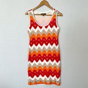 SHARAGANO Women's Size 4 Sleeveless Shift Dress Zigzag Print Lined